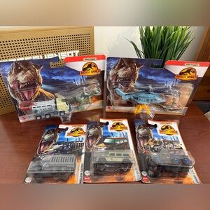 New Matchbox Jurassic World Dominion lot of 5